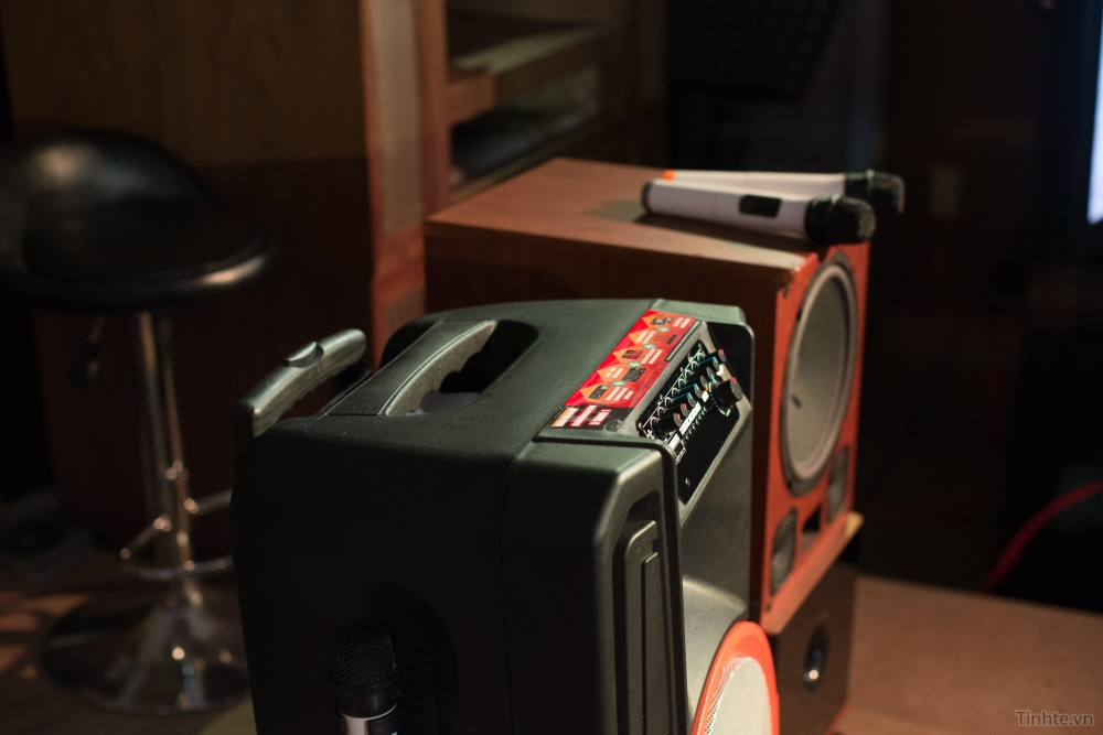 luu-y-khi-su-dung-loa-vali-keo